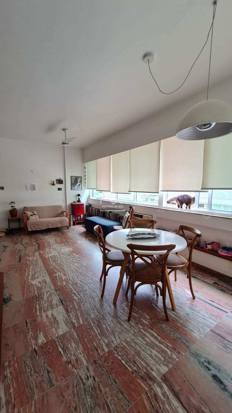 Apartamento à venda, com 4 quartos, 118m²