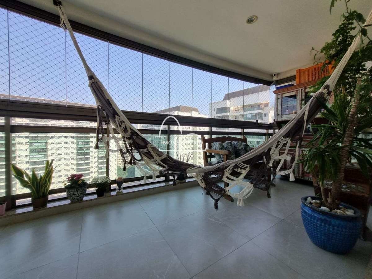 Apartamento à venda com 4 quartos, 150m² - ,
