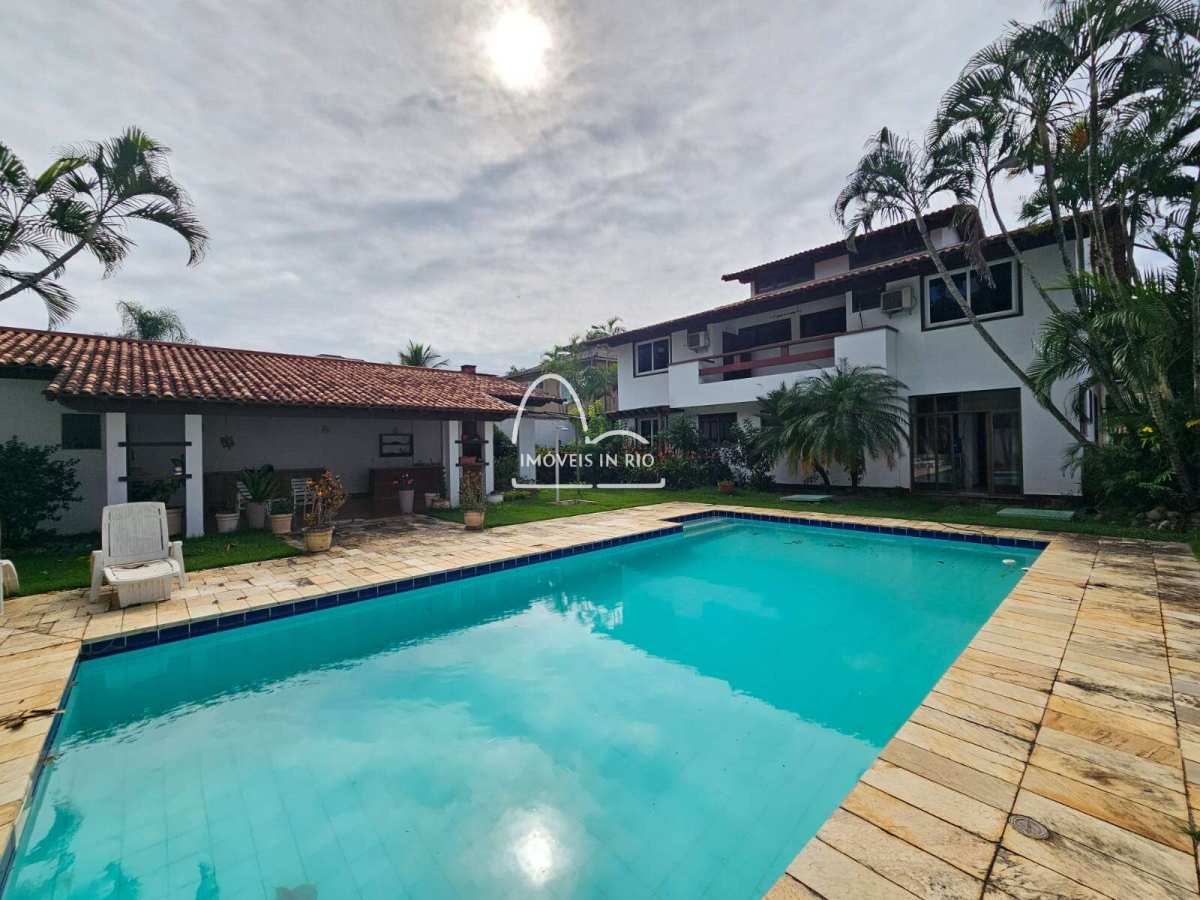 Casa de condomínio à venda com 5 quartos, 767m² - ,
